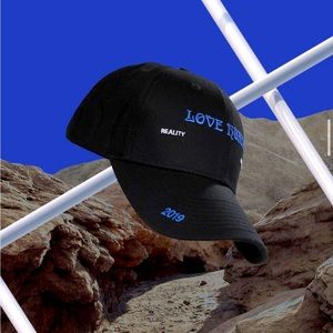 Cap by Another Apartment